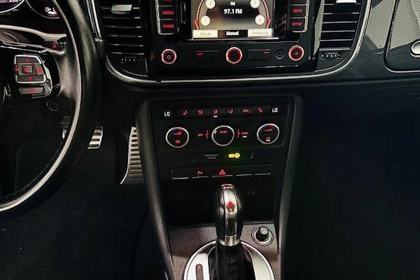 imagem-https://www.socarrao.com.br/sc-vehicle-images-prod/2717961/1784659060904-8288862_14_B_f7e9203e78.jpeg