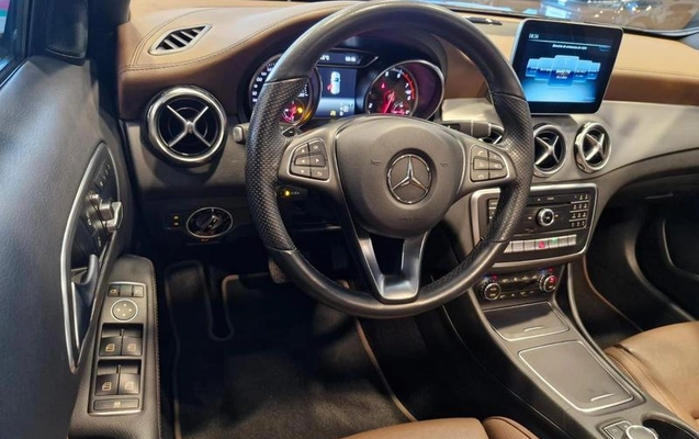 imagem-https://www.socarrao.com.br/sc-vehicle-images-prod/2718679/1789649215455-8196109_9_B_1dc5c069b5.jpeg
