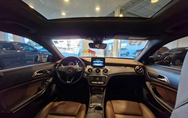 imagem-https://www.socarrao.com.br/sc-vehicle-images-prod/2718679/1789649215468-8196109_11_B_7050644059.jpeg