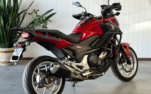 imagem-https://www.socarrao.com.br/sc-vehicle-images-prod/2718712/1784296696618-I5QOtardvImZO284OzNVjRdHw19d18bE.jpg