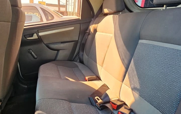 imagem-https://www.socarrao.com.br/sc-vehicle-images-prod/2718776/1784296837704-OGFiMmFkNTAtYzJjMS00OTExLWFkNmMtNzQ5NjgyY2NmZmQ5LmpwZw.jpg