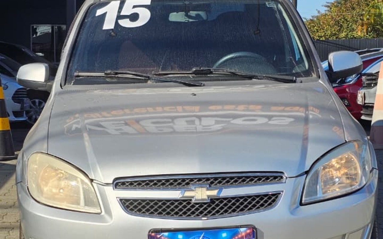 imagem-https://www.socarrao.com.br/sc-vehicle-images-prod/2718776/1784296837768-MGY3NDVlNTItZmFlMy00M2EzLWJmZmItMTI4YTIxY2QxNGZhLmpwZw.jpg