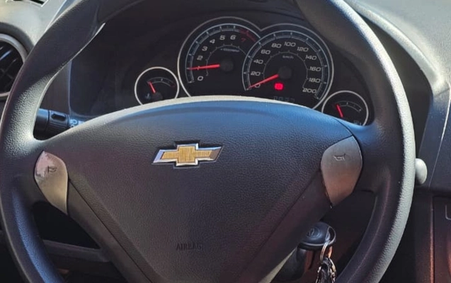 imagem-https://www.socarrao.com.br/sc-vehicle-images-prod/2718776/1784296838025-OTM2OTFiY2EtOWI4NS00ODJkLWIyOGItMTQ4MzYwODY4NTRiLmpwZw.jpg