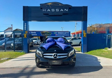 Mercedes-Benz GLA 200 2016 Preto — foto 1 de 3