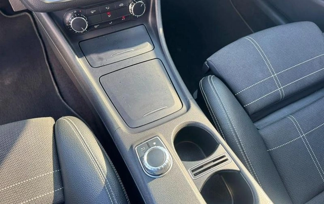 imagem-https://www.socarrao.com.br/sc-vehicle-images-prod/2718812/1789388508463-8270172_17_B_99064fb8f2.jpeg