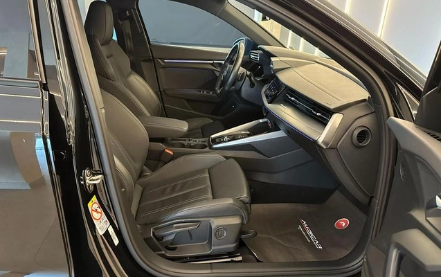 imagem-https://www.socarrao.com.br/sc-vehicle-images-prod/2719328/1789583557213-8261348_10_B_84913f807c.jpeg