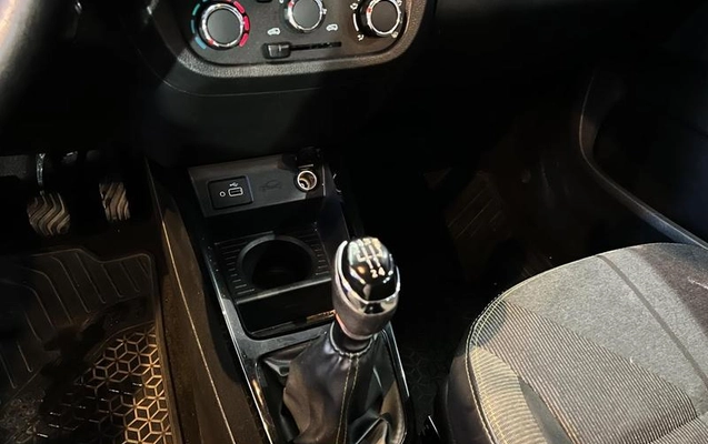 imagem-https://www.socarrao.com.br/sc-vehicle-images-prod/2719504/1789591863723-8263475_11_B_b36c2c0c84.jpeg