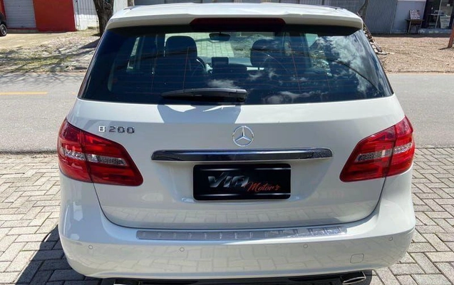 imagem-https://www.socarrao.com.br/sc-vehicle-images-prod/2719593/1786135208485-8289202_15_B_850cb06b4c.jpeg