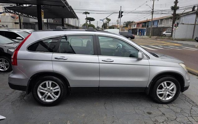 imagem-https://www.socarrao.com.br/sc-vehicle-images-prod/2719657/1787594953003-8289242_3_B_2556ee009a.jpeg