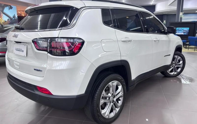 imagem-https://www.socarrao.com.br/sc-vehicle-images-prod/2719844/1792614815296-7939824_0_B_c30860fd8d.jpeg
