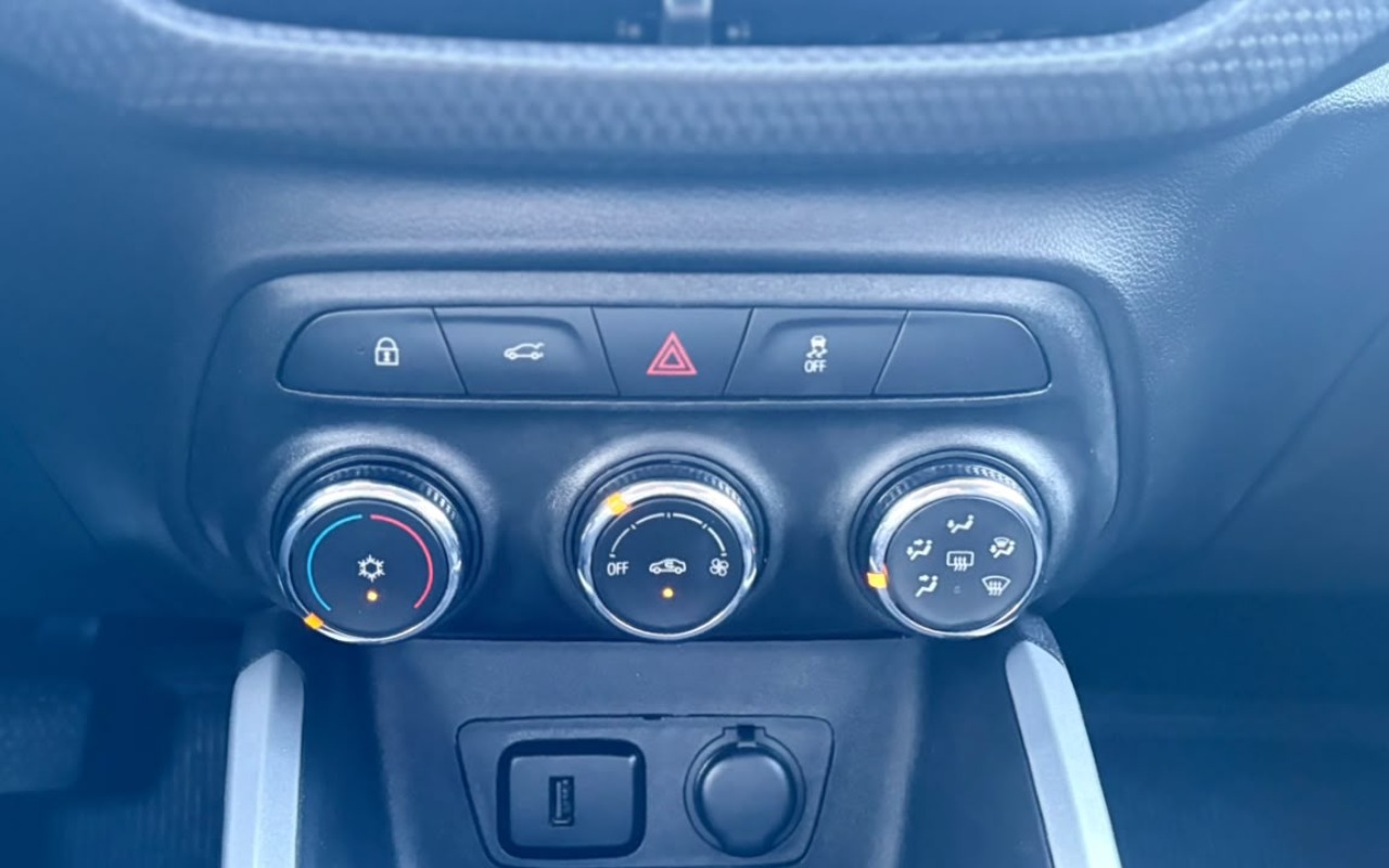 imagem-https://www.socarrao.com.br/sc-vehicle-images-prod/2720492/1784299938108-V2hhdHNBcHAgSW1hZ2UgMjAyNi0wNy0xNyBhdCAwOS4yNy41OCAoMSkuanBlZw.jpeg