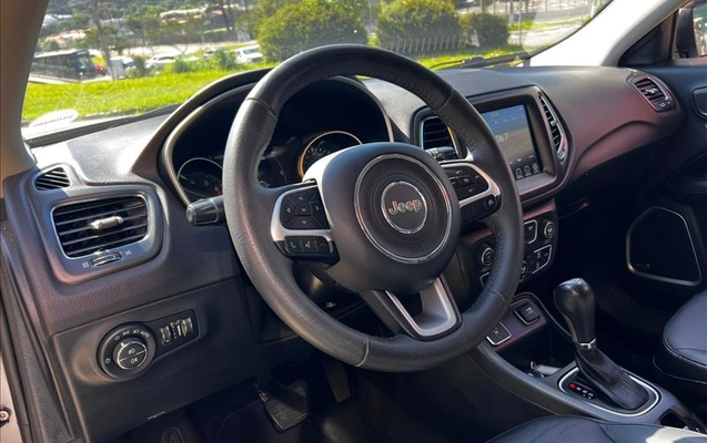 imagem-https://www.socarrao.com.br/sc-vehicle-images-prod/2720563/1784300063876-GAA-0I01_08.jpg