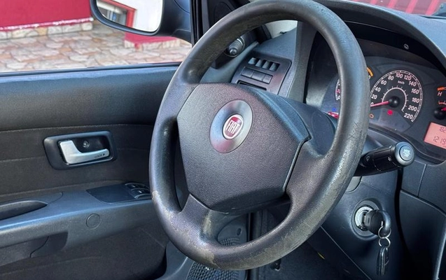 imagem-https://www.socarrao.com.br/sc-vehicle-images-prod/2722531/1787265727319-8247853_7_B_72cf073ef2.jpeg