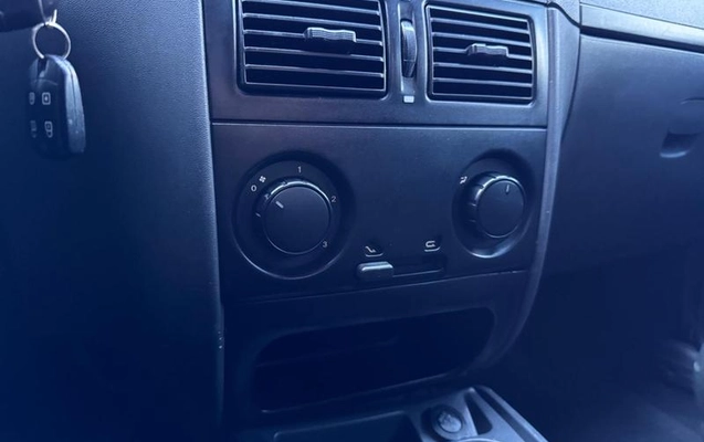 imagem-https://www.socarrao.com.br/sc-vehicle-images-prod/2722531/1787265727323-8247853_11_B_b67d2f427f.jpeg