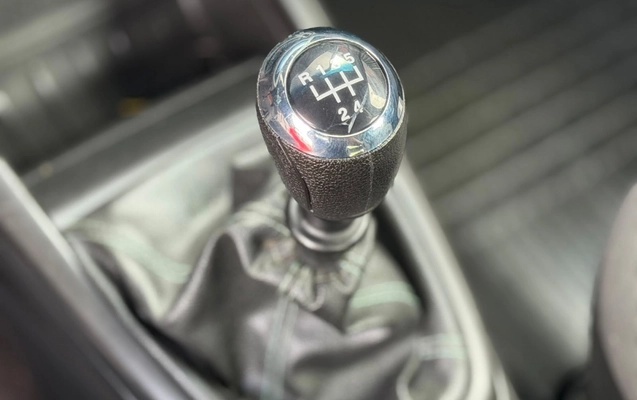 imagem-https://www.socarrao.com.br/sc-vehicle-images-prod/2722843/1784304780134-MLDZ3CjPaYCwC2zlvW7HnlYzt85aKuXB.jpg