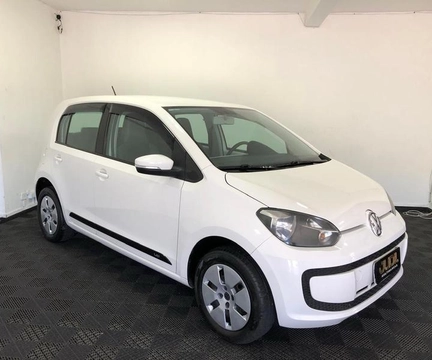 Volkswagen Up! 2016 Branco — foto 1 de 3