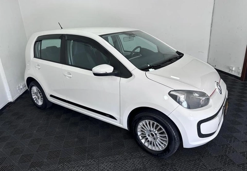 Volkswagen Up! 2016 Branco — foto 1 de 3
