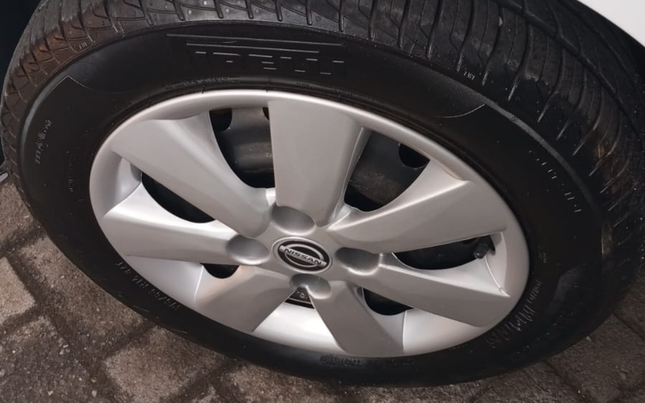 imagem-https://www.socarrao.com.br/sc-vehicle-images-prod/2724173/1784307882941-MTc1M2I1OTItOGU5Mi00N2IxLTg0MGMtMGM3NDY0M2UyNDgwLmpwZw.jpg