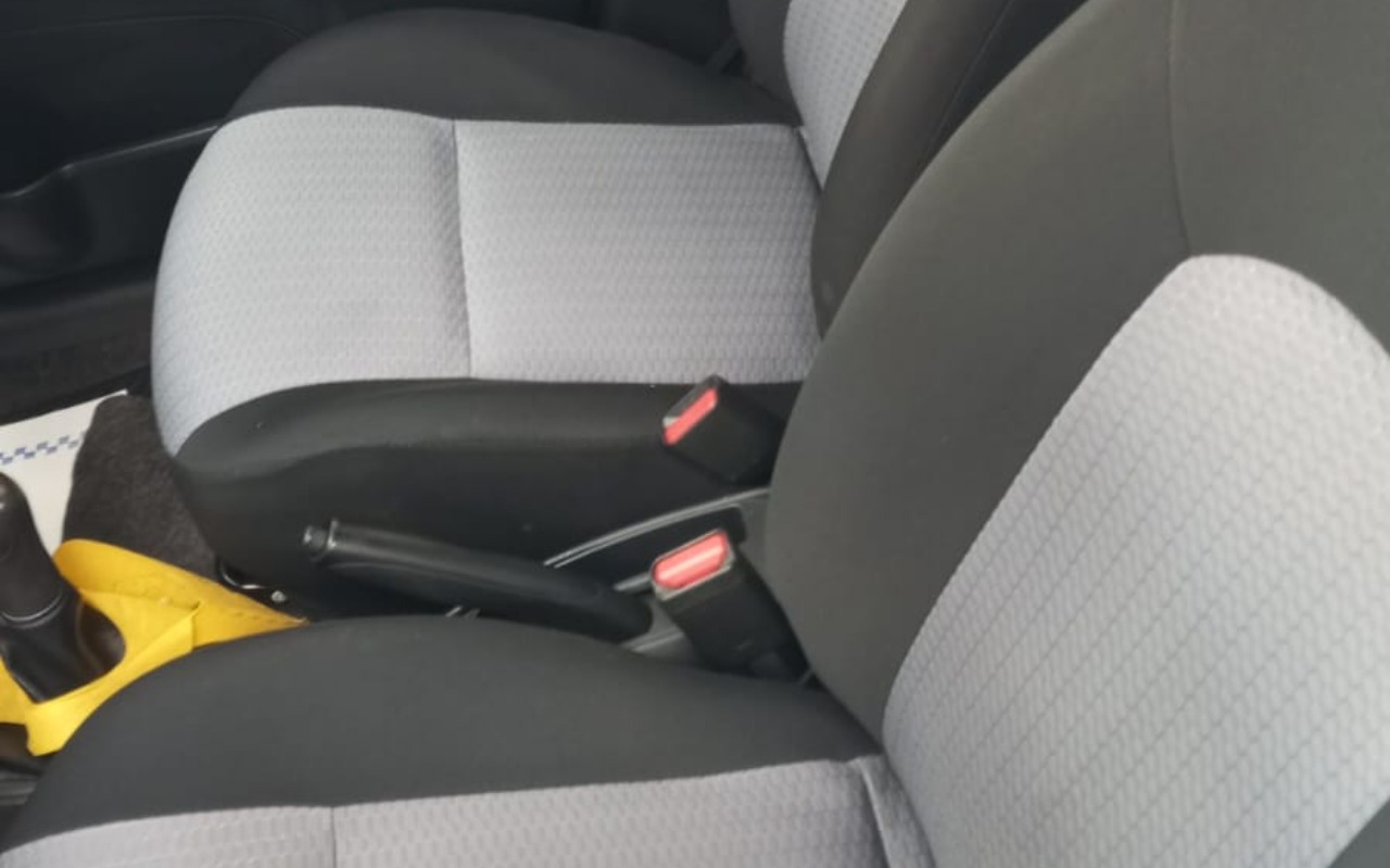 imagem-https://www.socarrao.com.br/sc-vehicle-images-prod/2724173/1784307883171-YzI2M2Y0ZTYtZmE3Yy00NGJmLWIxZWMtZjcwZDZiYjk1ZTUxLmpwZw.jpg