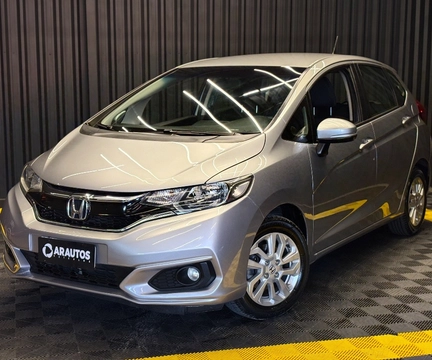 Honda Fit 2018 Prata — foto 1 de 3