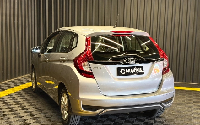imagem-https://www.socarrao.com.br/sc-vehicle-images-prod/2724311/1789740202565-gb-c497838.jpeg
