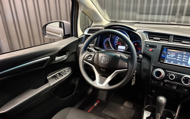 imagem-https://www.socarrao.com.br/sc-vehicle-images-prod/2724311/1789740202574-gb-e3785bc.jpeg
