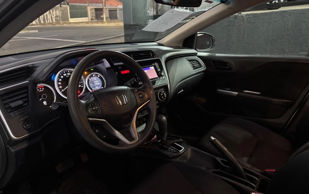 imagem-https://www.socarrao.com.br/sc-vehicle-images-prod/2724531/1785782356501-gb-af75eb2.jpeg