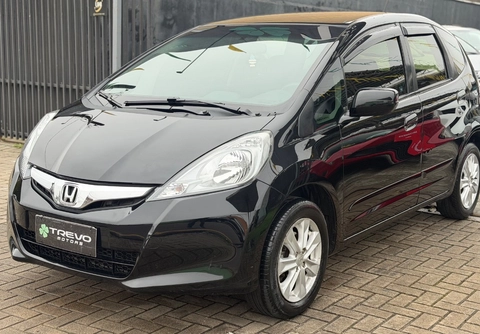 Honda Fit 2013 Preto — foto 1 de 3