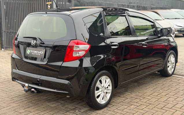 imagem-https://www.socarrao.com.br/sc-vehicle-images-prod/2724639/1786372960996-SU1HXzA3NDIuanBlZw.jpeg