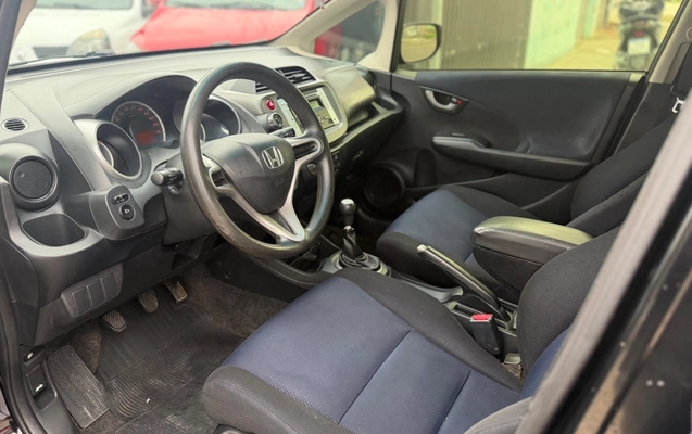imagem-https://www.socarrao.com.br/sc-vehicle-images-prod/2724639/1786372961182-SU1HXzA3NDkuanBlZw.jpeg
