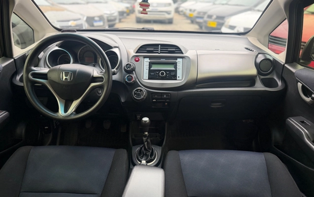 imagem-https://www.socarrao.com.br/sc-vehicle-images-prod/2724639/1786372961250-SU1HXzA3NDguanBlZw.jpeg