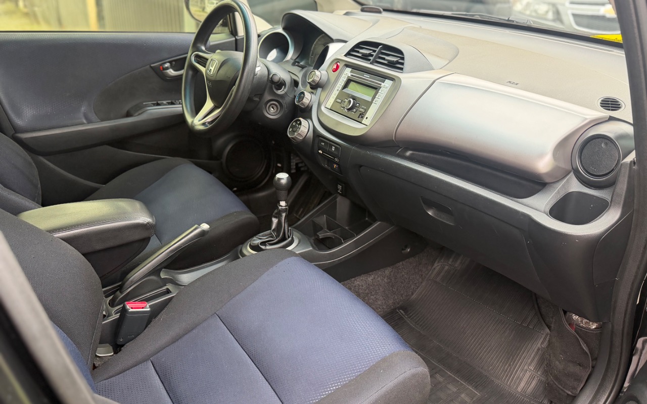 imagem-https://www.socarrao.com.br/sc-vehicle-images-prod/2724639/1786372961395-SU1HXzA3NDUuanBlZw.jpeg