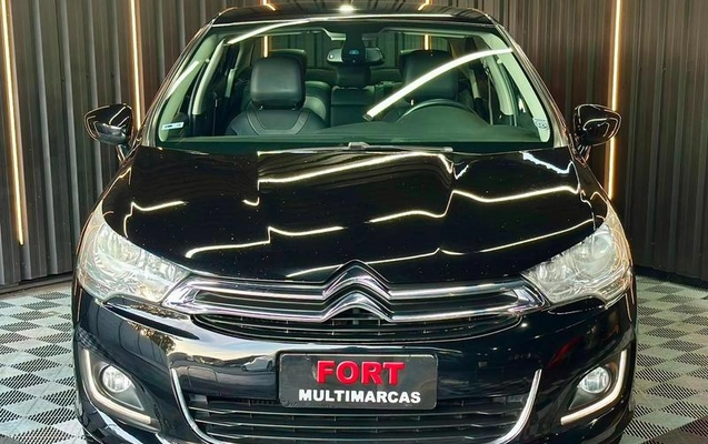 imagem-https://www.socarrao.com.br/sc-vehicle-images-prod/2724698/1787852499459-8290121_0_B_1037230a44.jpeg