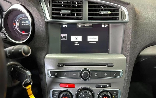 imagem-https://www.socarrao.com.br/sc-vehicle-images-prod/2724698/1787852499469-8290121_6_B_bf5226bfdd.jpeg