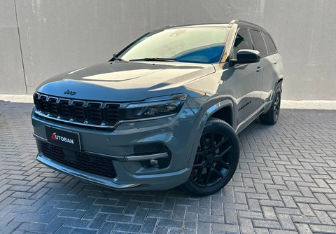 Jeep Commander 2025 Cinza — foto 1 de 3