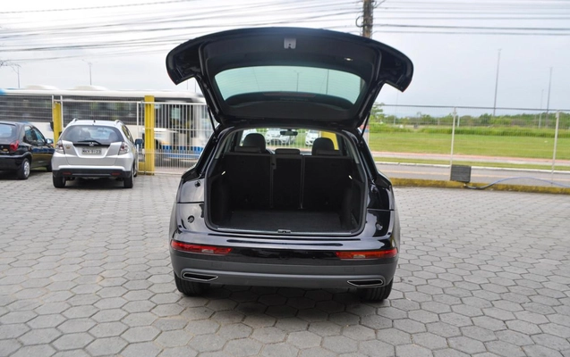imagem-https://www.socarrao.com.br/sc-vehicle-images-prod/2724724/1784310462799-dd137d501e0b4072b63959f574a97db8_1770124484999.jpg
