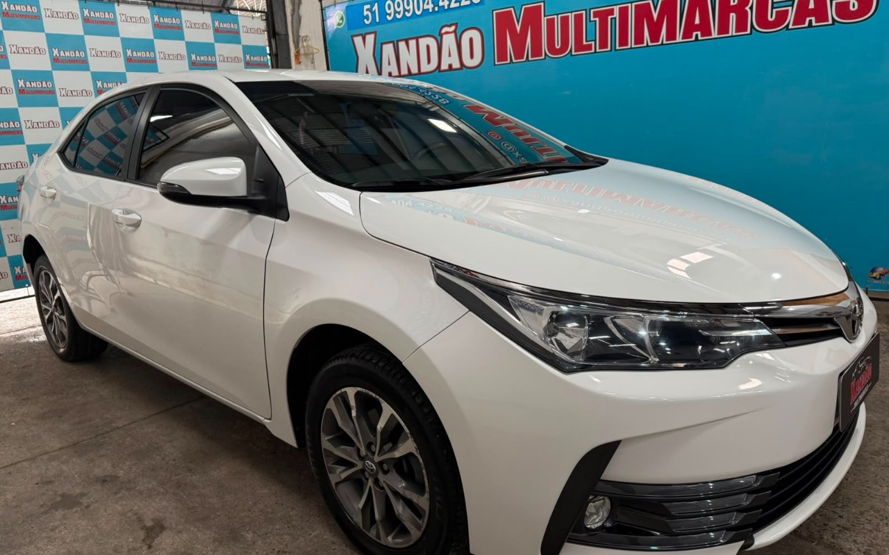 Toyota Corolla 2018 Branco — foto 1 de 3