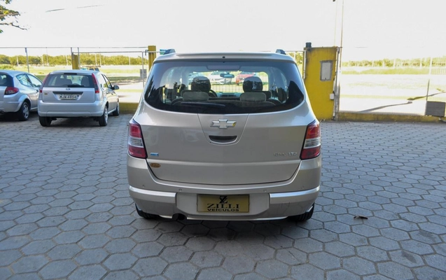 imagem-https://www.socarrao.com.br/sc-vehicle-images-prod/2724784/1784310652533-b30a30ca7c0d4c5d8a32e47f45ff4ef6_1766149328786.jpg
