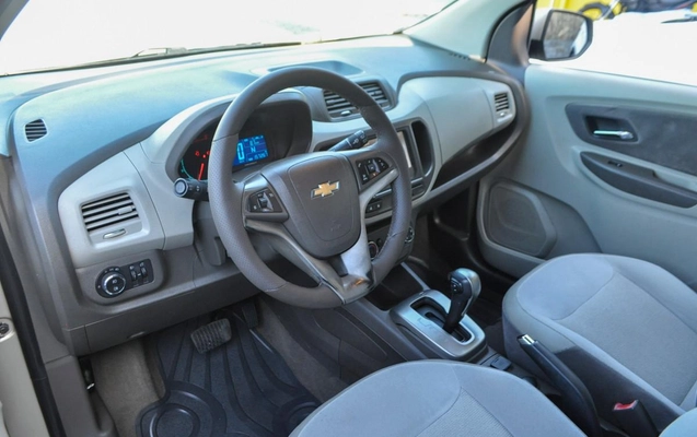imagem-https://www.socarrao.com.br/sc-vehicle-images-prod/2724784/1784310652535-7cdb0c459ec942ca8897bfb854db89d5_1766149329719.jpg