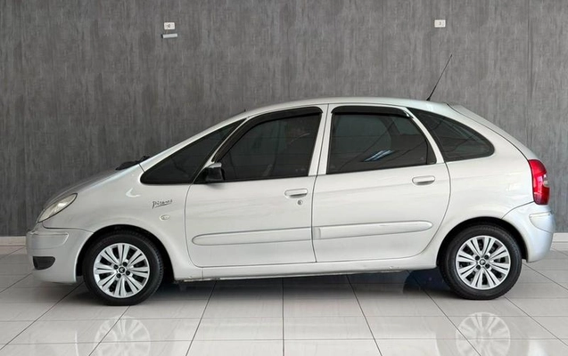 imagem-https://www.socarrao.com.br/sc-vehicle-images-prod/2724924/1784917749070-8284354_2_B_60d7264345.jpeg