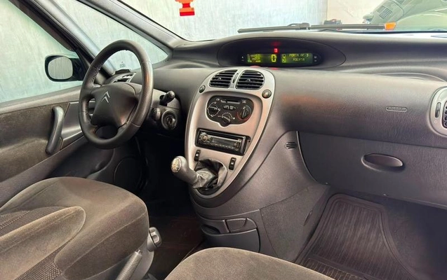 imagem-https://www.socarrao.com.br/sc-vehicle-images-prod/2724924/1784917749078-8284354_2_B_c30195dc26.jpeg