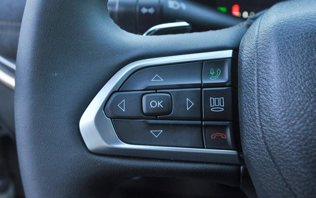 imagem-https://www.socarrao.com.br/sc-vehicle-images-prod/2724979/1784311318238-8d96893b1ffa4897bfab8369945a7a60_1780066386829.jpg