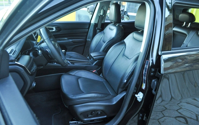 imagem-https://www.socarrao.com.br/sc-vehicle-images-prod/2724981/1786475563149-fad825097fc745dc90a2b878c8f872eb_1782496338760.jpg