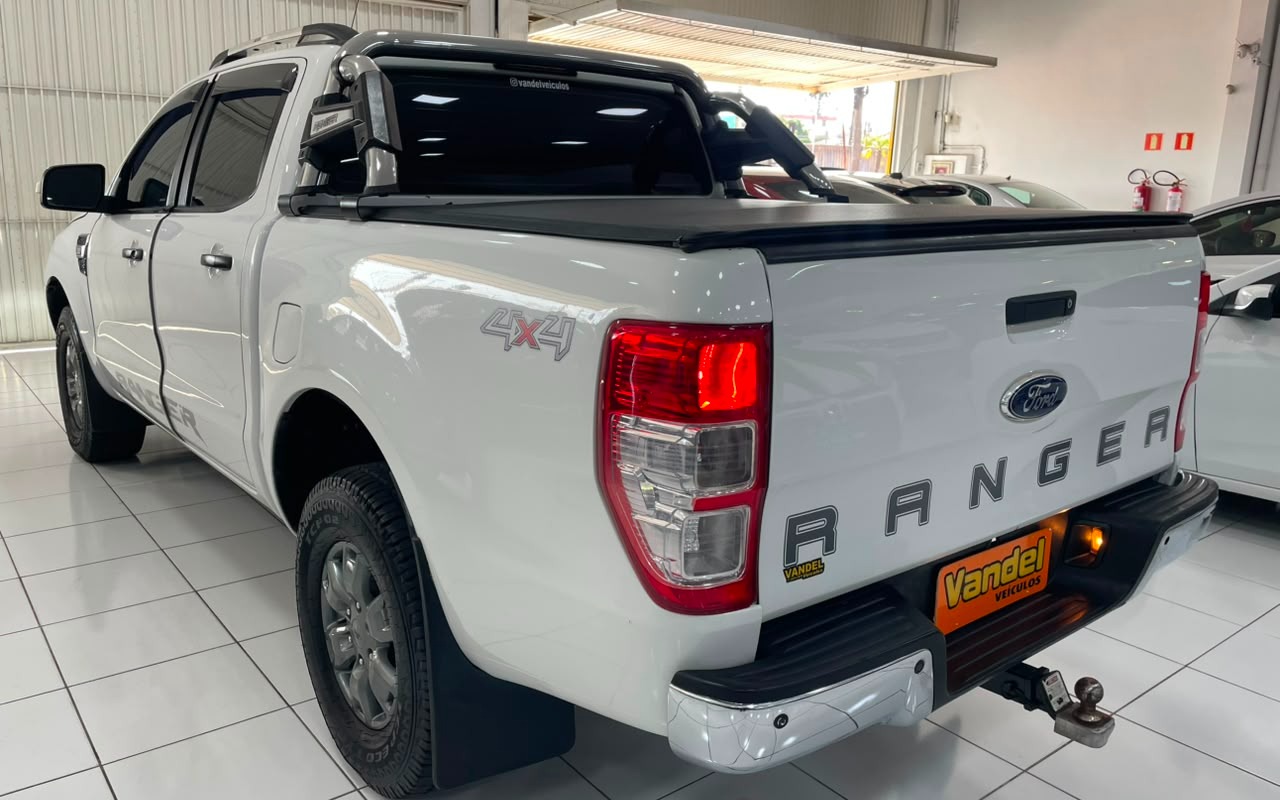 imagem-https://www.socarrao.com.br/sc-vehicle-images-prod/2725436/1784314065893-V2hhdHNBcHAgSW1hZ2UgMjAyNi0wNy0xNyBhdCAxMi4zMi4zMSAoMSkuanBlZw.jpeg