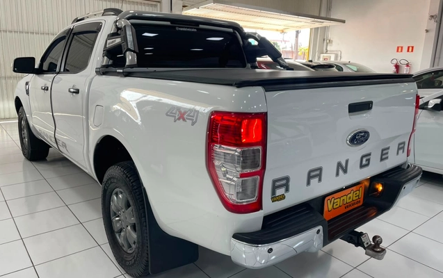 imagem-https://www.socarrao.com.br/sc-vehicle-images-prod/2725436/1784314065893-V2hhdHNBcHAgSW1hZ2UgMjAyNi0wNy0xNyBhdCAxMi4zMi4zMSAoMSkuanBlZw.jpeg