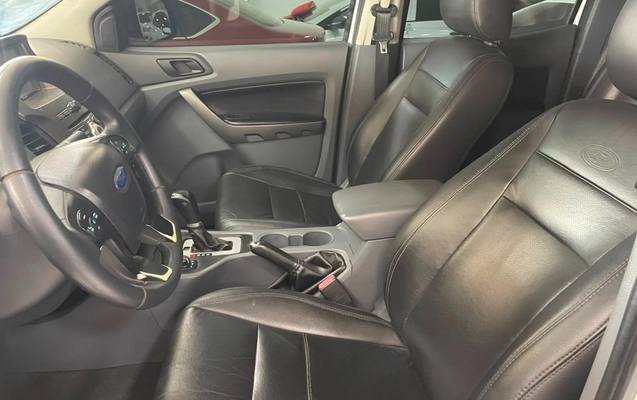 imagem-https://www.socarrao.com.br/sc-vehicle-images-prod/2725436/1784314066432-V2hhdHNBcHAgSW1hZ2UgMjAyNi0wNy0xNyBhdCAxMi4zMi4zMyAoMSkuanBlZw.jpeg