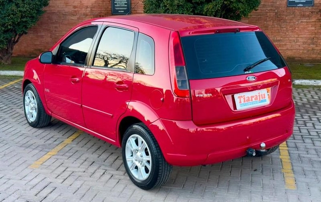 imagem-https://www.socarrao.com.br/sc-vehicle-images-prod/2725447/1789410228905-8291003_0_B_507485e2d5.jpeg
