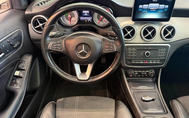 imagem-https://www.socarrao.com.br/sc-vehicle-images-prod/2725449/1788366363455-8290902_15_B_94835d7a26.jpeg