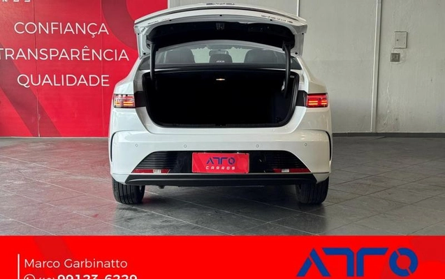 imagem-https://www.socarrao.com.br/sc-vehicle-images-prod/2725451/1786645096194-8289559_13_B_86a4ebc79e.jpeg