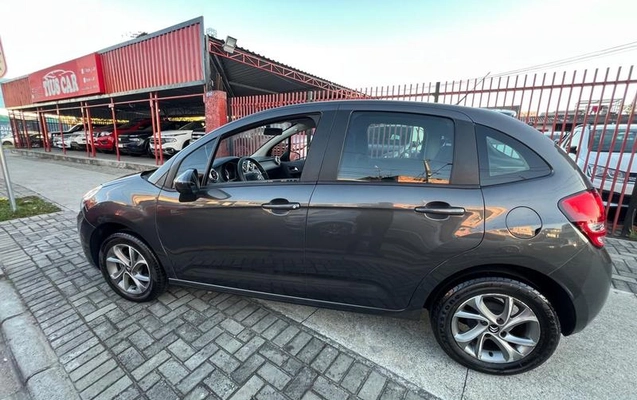 imagem-https://www.socarrao.com.br/sc-vehicle-images-prod/2725460/1785784234895-8291010_4_B_006dacc870.jpeg